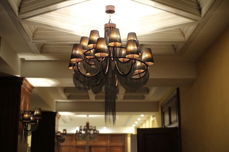 Orion Hotel Bishkek Exterior foto A chandelier
