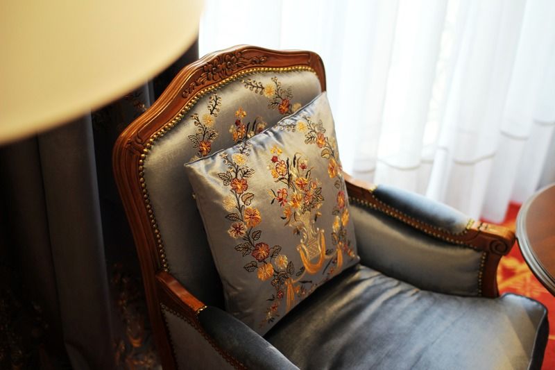 Orion Hotel Bishkek Exterior foto A cushion